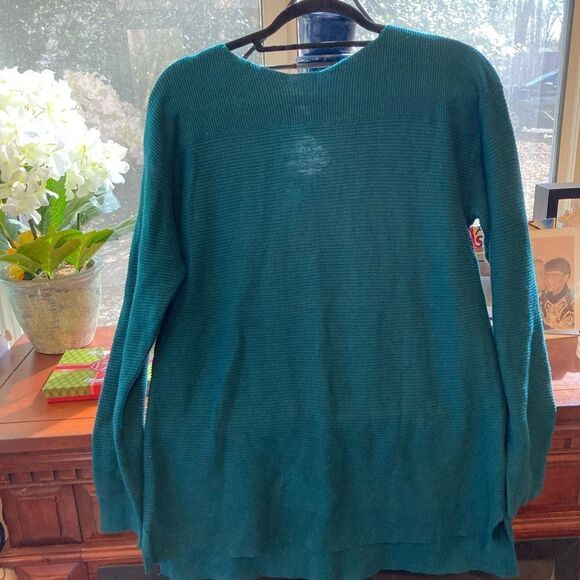 ELLE GREEN LONG-SLEEVED LIGHTWEIGHT SWEATER  / SZ: M / NWT - Picture 1 of 6